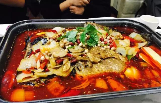 酸辣黃金烤魚菜品展示5